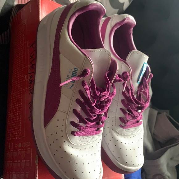 Puma - Picture 1 of 4